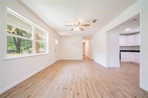 1109 Booker Ave - Photo 6 of 26