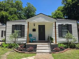 featured image of 7612 Osbun St