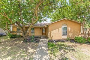 featured image of 929 Meadow Mead Dr