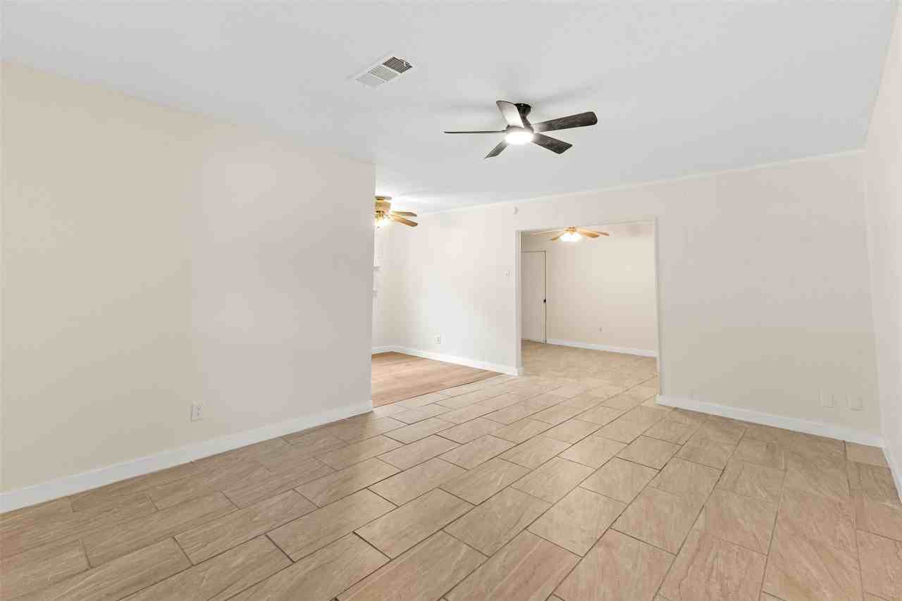 929 Meadow Mead Dr - Photo 4 of 22