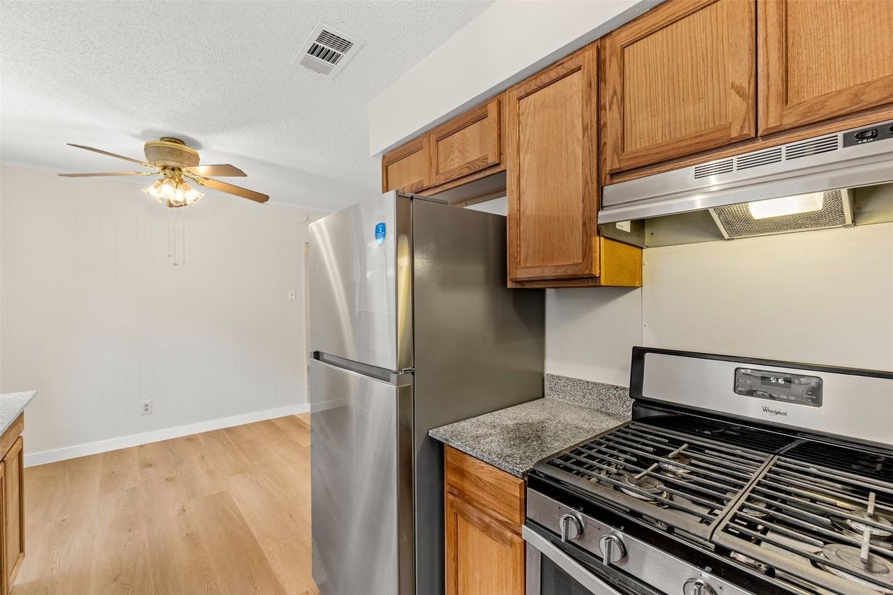 929 Meadow Mead Dr - Photo 6 of 22