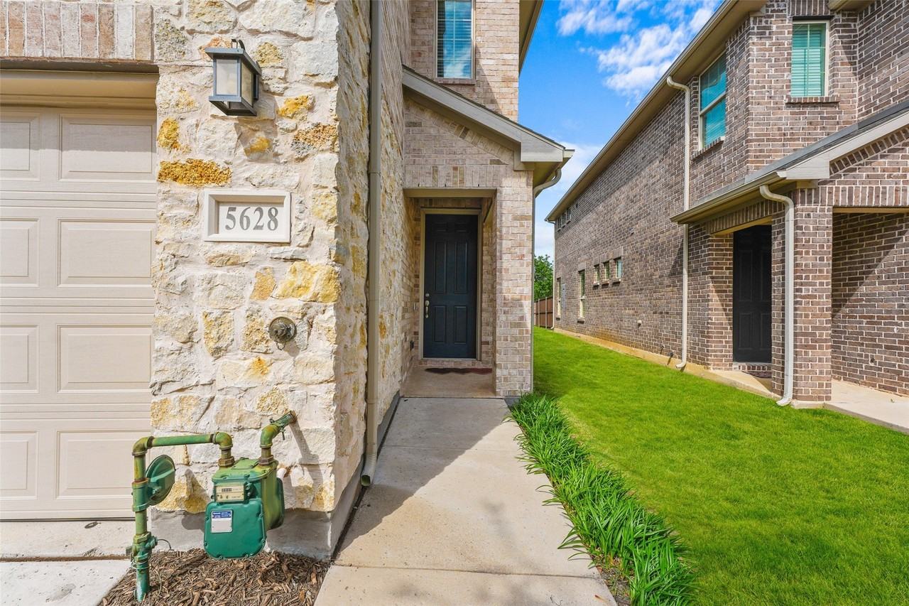 5628 Niagara Rd - Photo 6 of 35