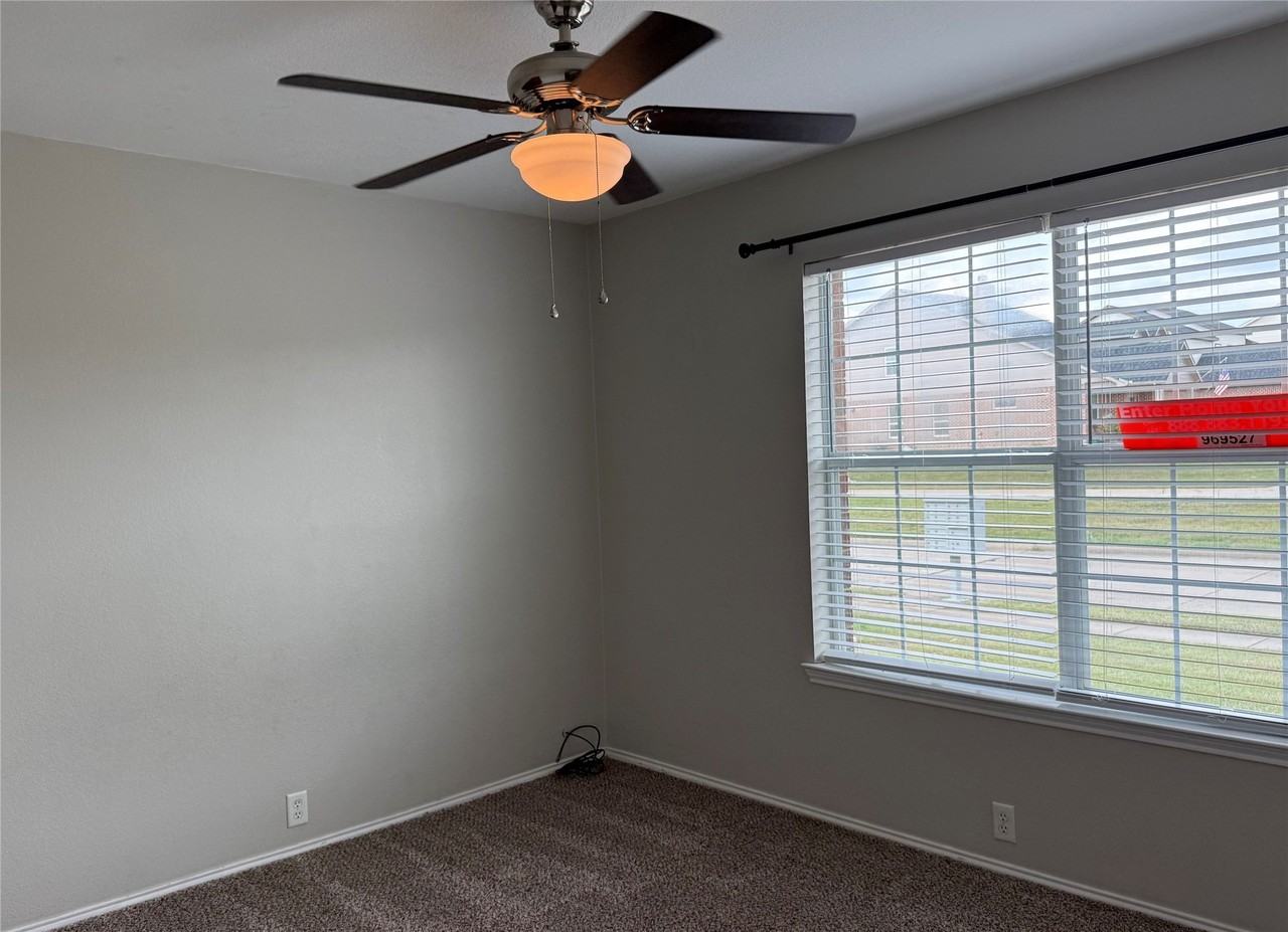 4514 Quail Run Rd - Photo 5 of 34