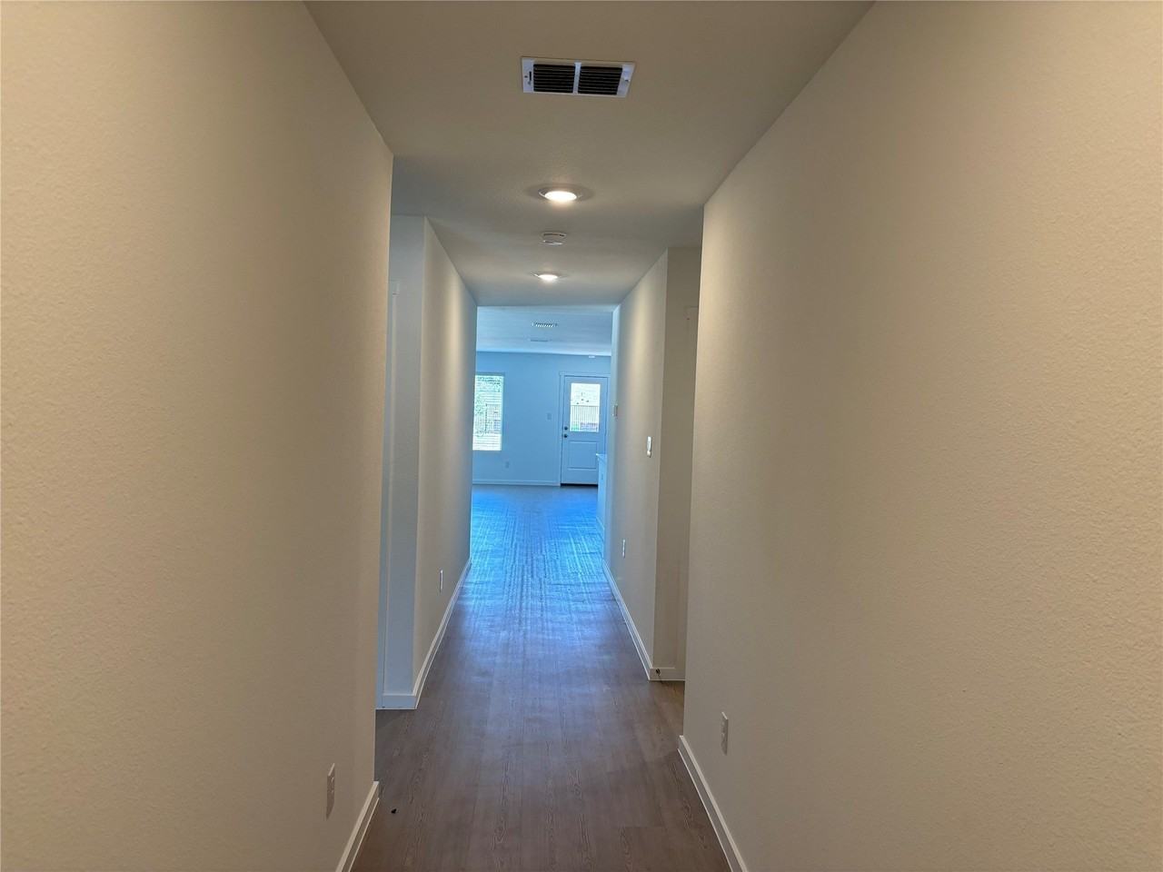 1948 Ventasso Blvd - Photo 3 of 20