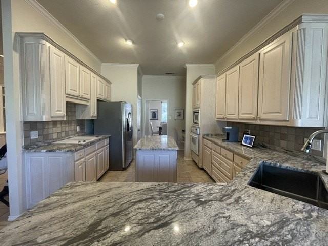 558 Timber Ridge Dr - Photo 7 of 36
