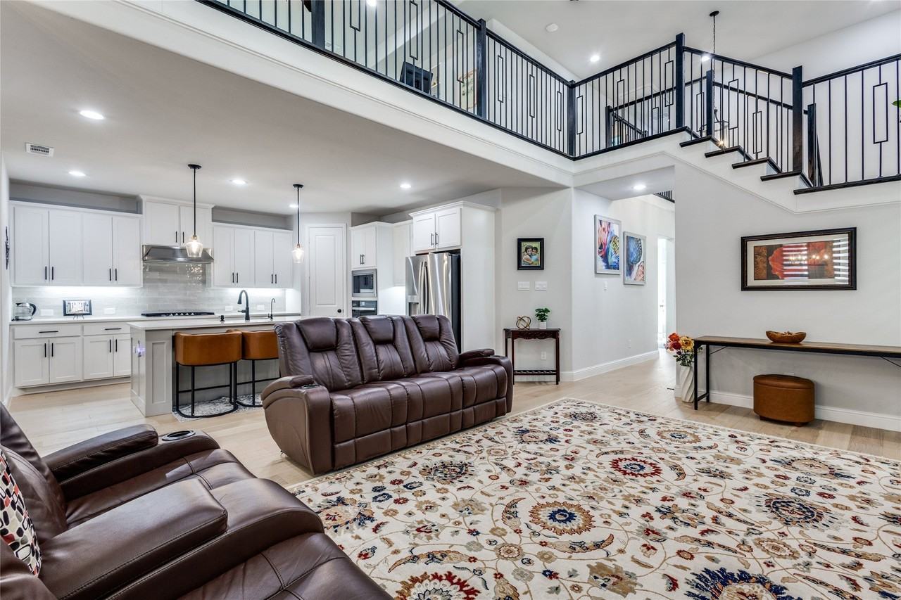 8325 Mint Mews - Photo 7 of 31