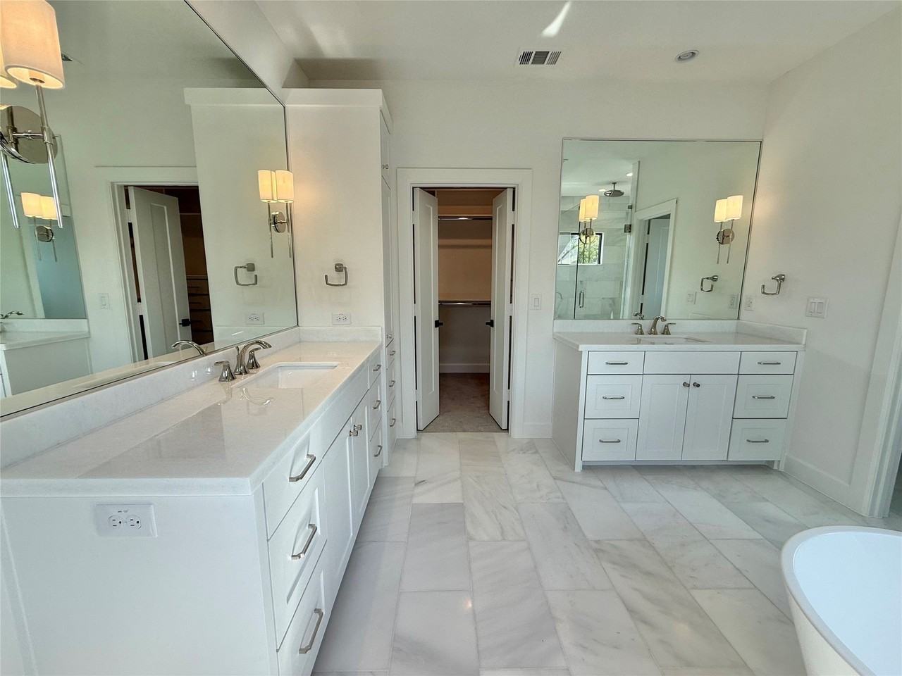 4423 Emerson Ave - Photo 7 of 18