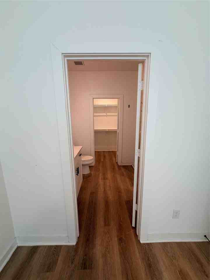 2823 Farragut St - Photo 6 of 19