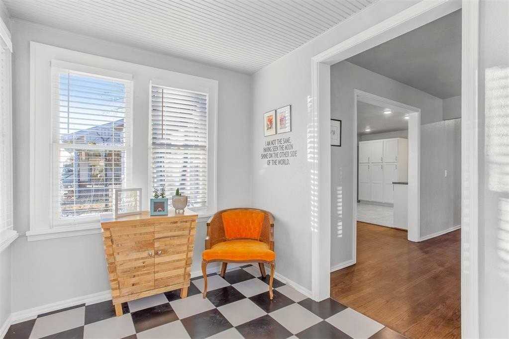 520 E 17th Ave - Photo 4 of 25