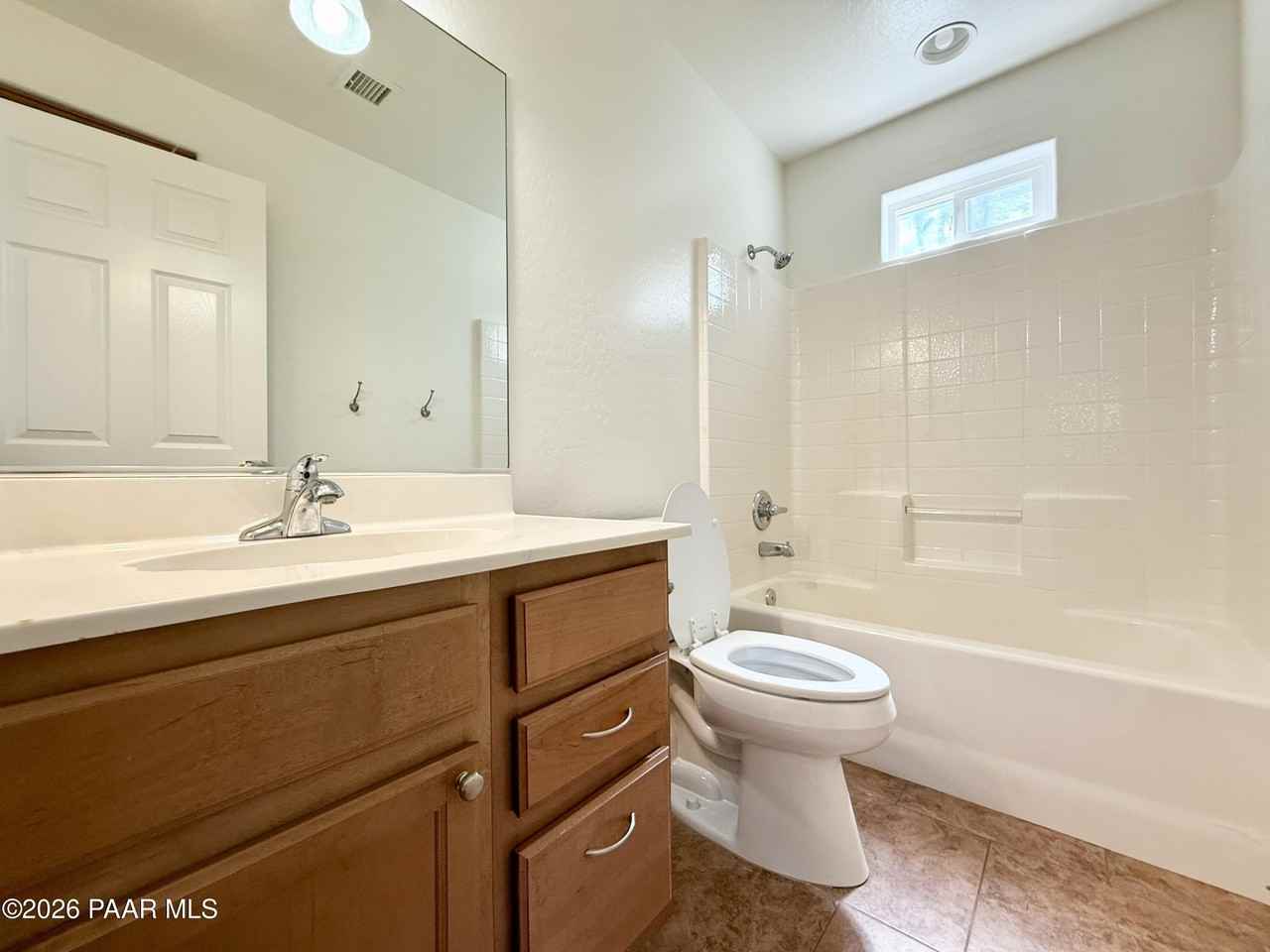 1415 Lakeview Rd - Photo 6 of 15