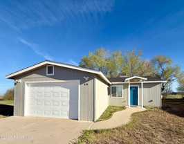 430 W Lake Louise Rd - Photo 1 of 1