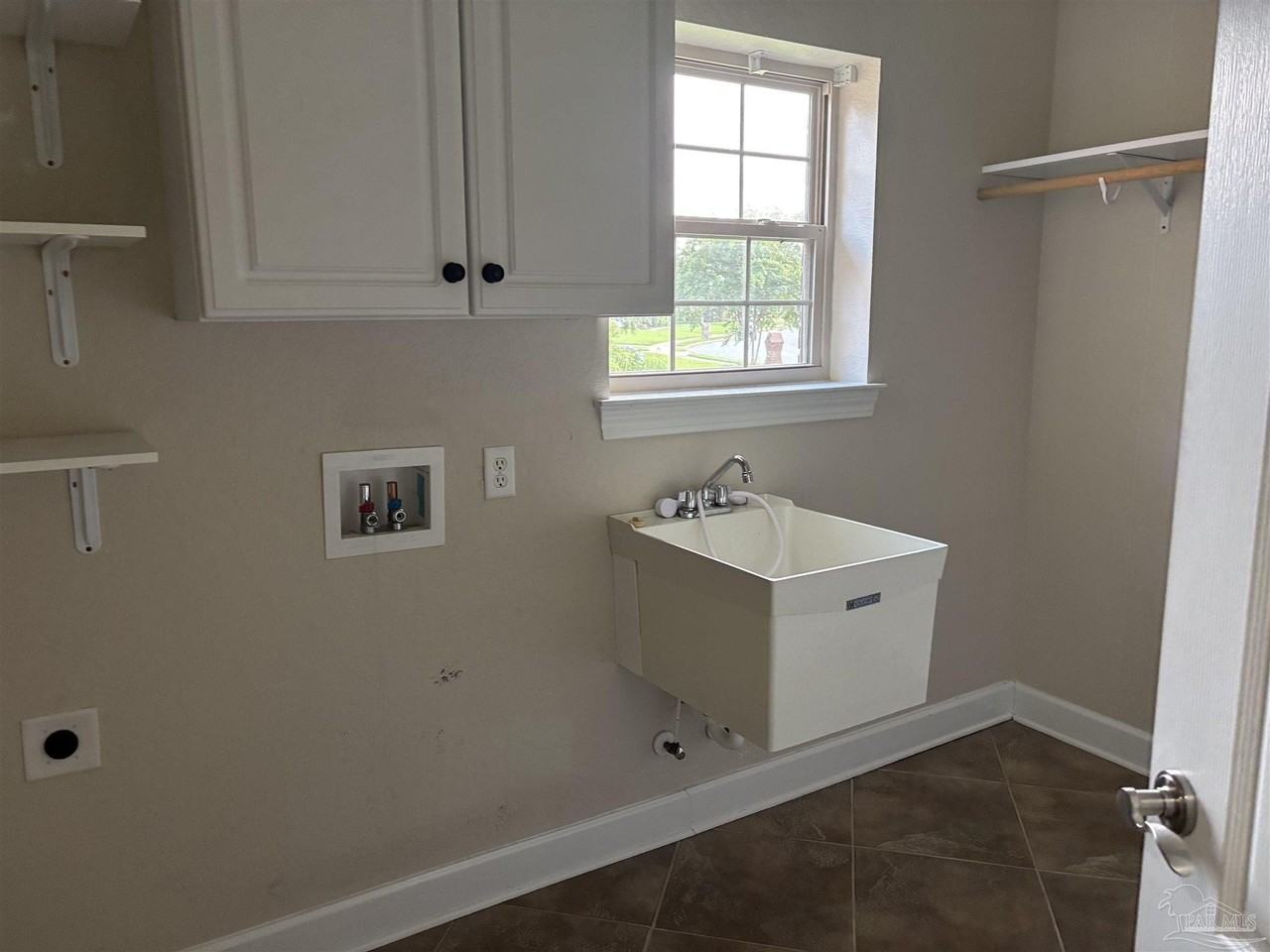3689 Laurel Lee Blvd - Photo 5 of 22