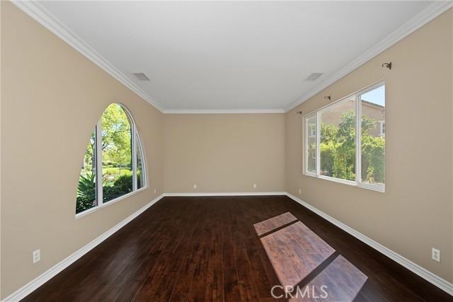 1254 Duxbury Cir - Photo 5 of 50