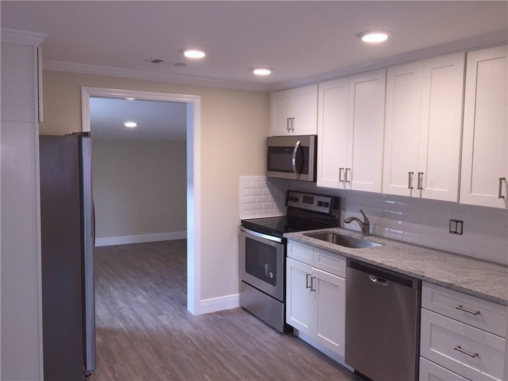 1809 21st Ave - Photo 2 of 35