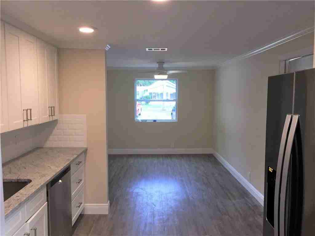 1809 21st Ave - Photo 3 of 35