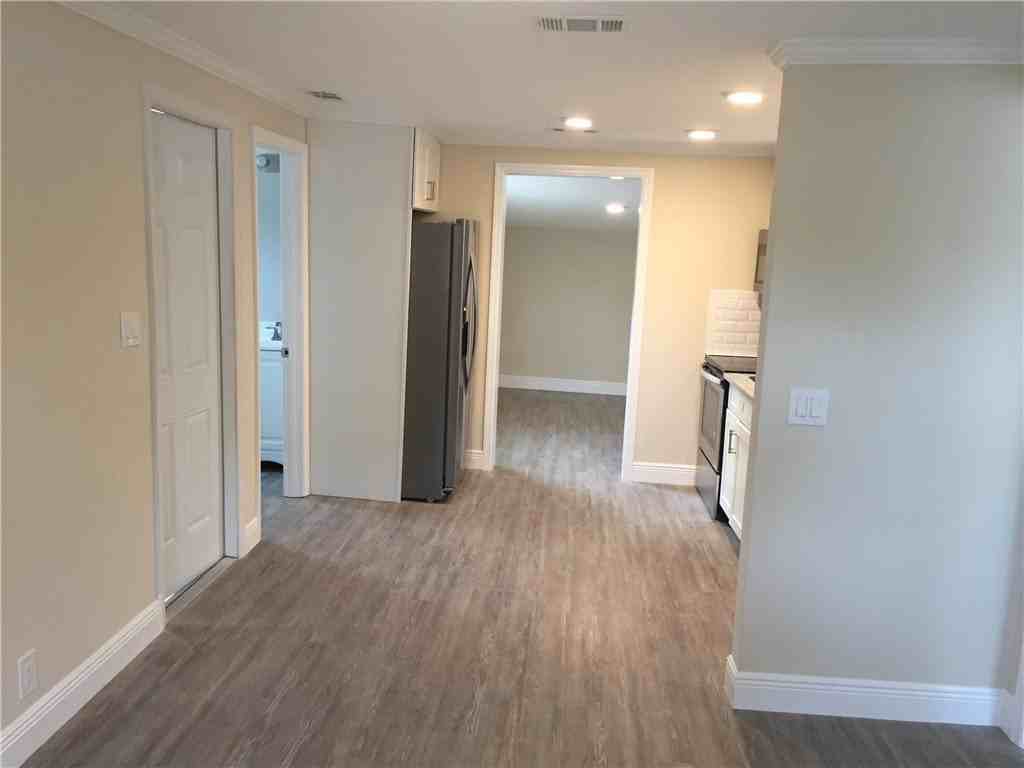 1809 21st Ave - Photo 4 of 35