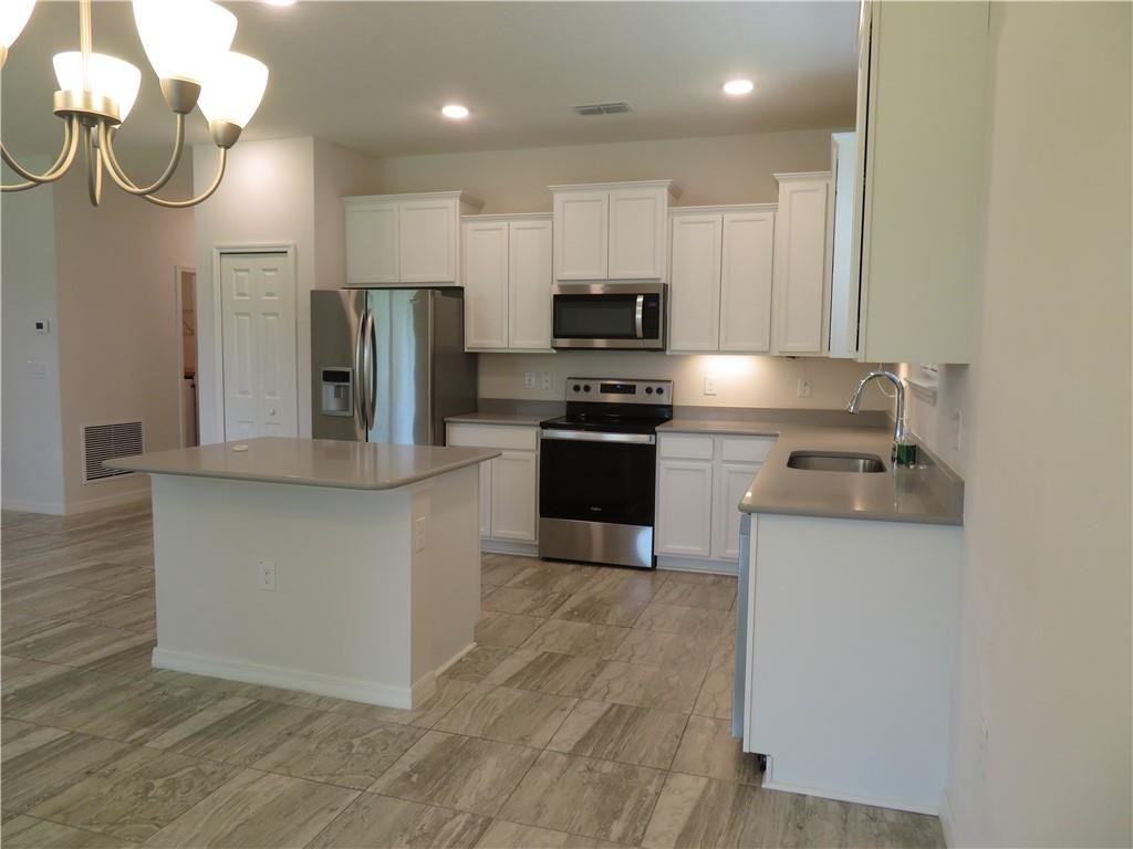 368 Sandcrest Cir - Photo 3 of 10
