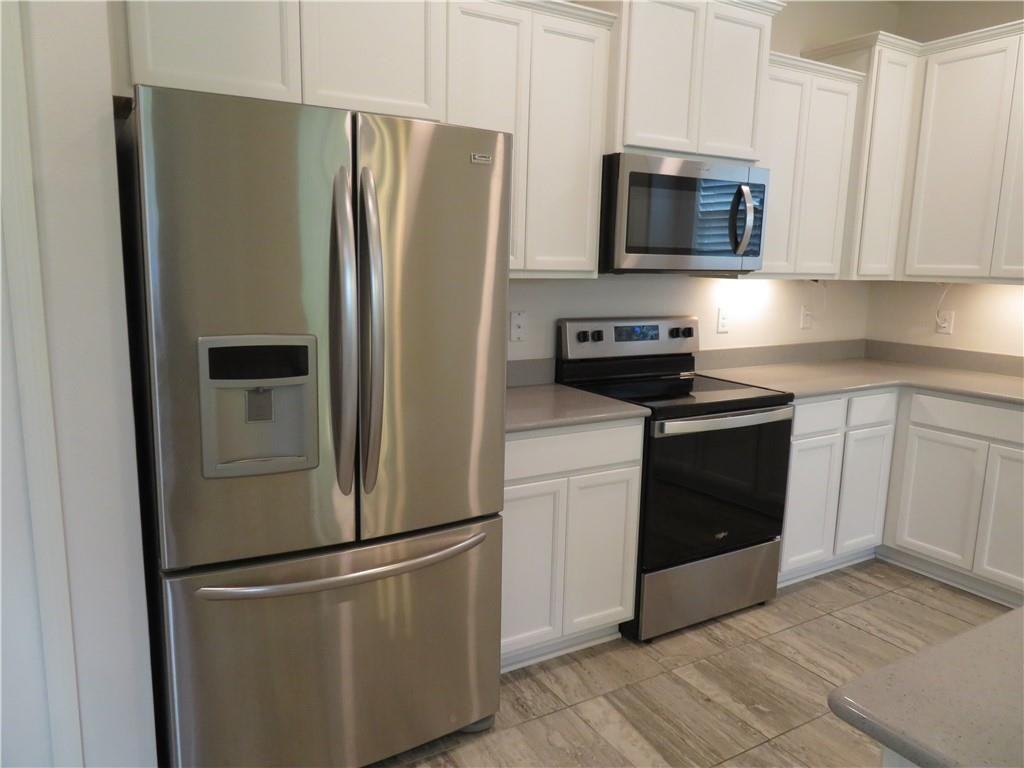 368 Sandcrest Cir - Photo 5 of 10
