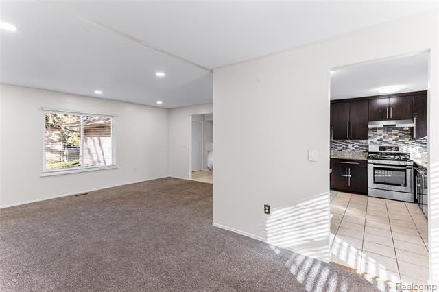 22582 Winfield Rd - Photo 3 of 37