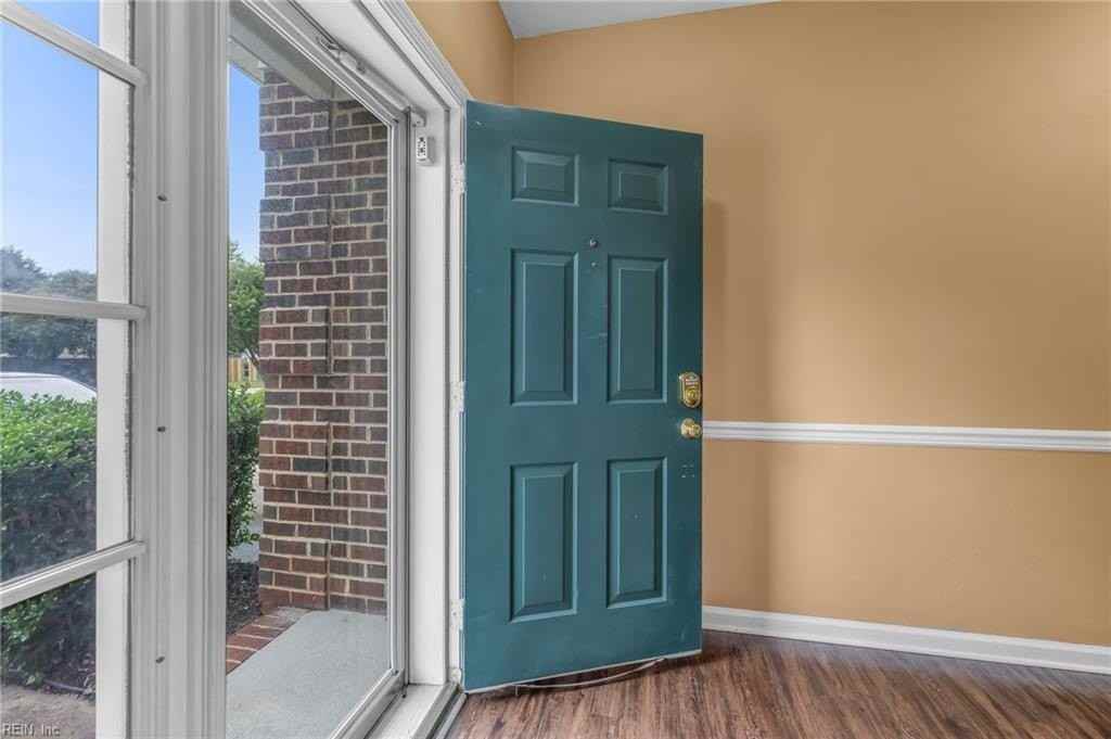 5277 Summer Cres - Photo 3 of 45