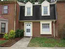 featured image of 17 Colonial Way