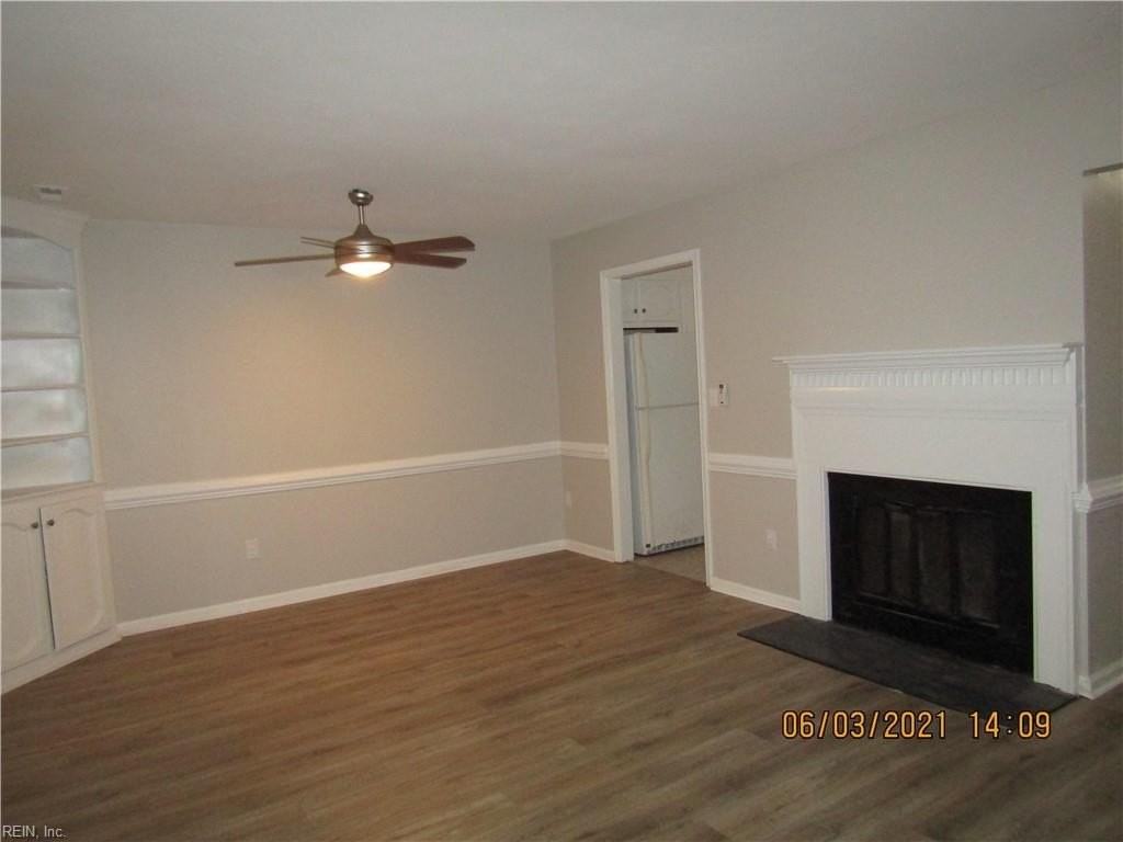 17 Colonial Way - Photo 7 of 22