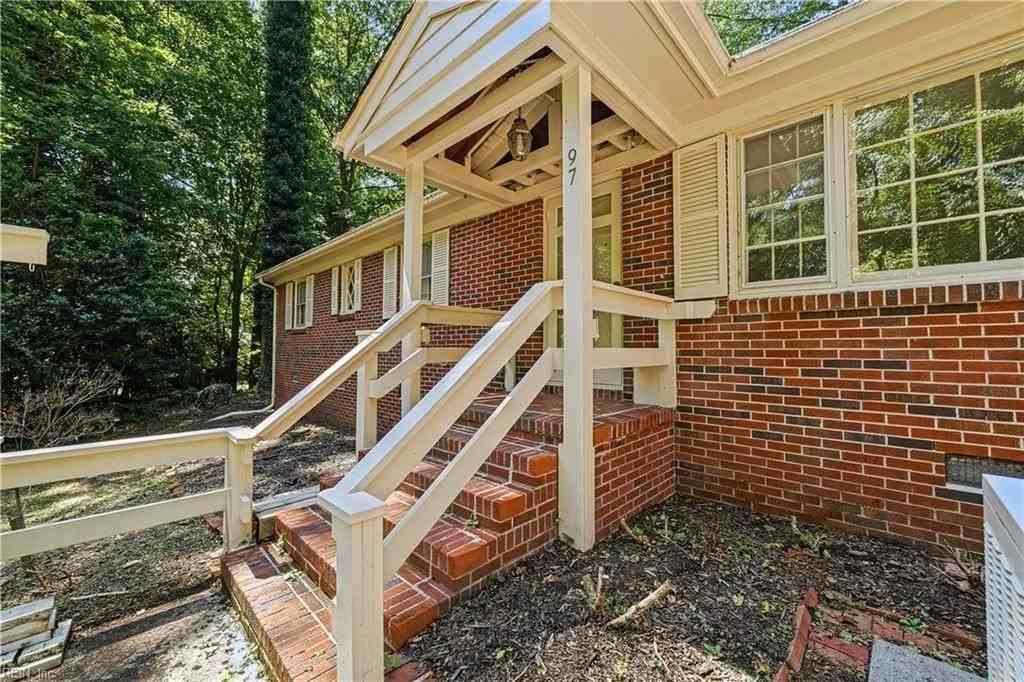 97 Shamrock Ln - Photo 5 of 30