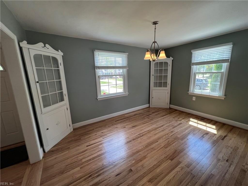 9535 Sherwood Pl - Photo 7 of 30