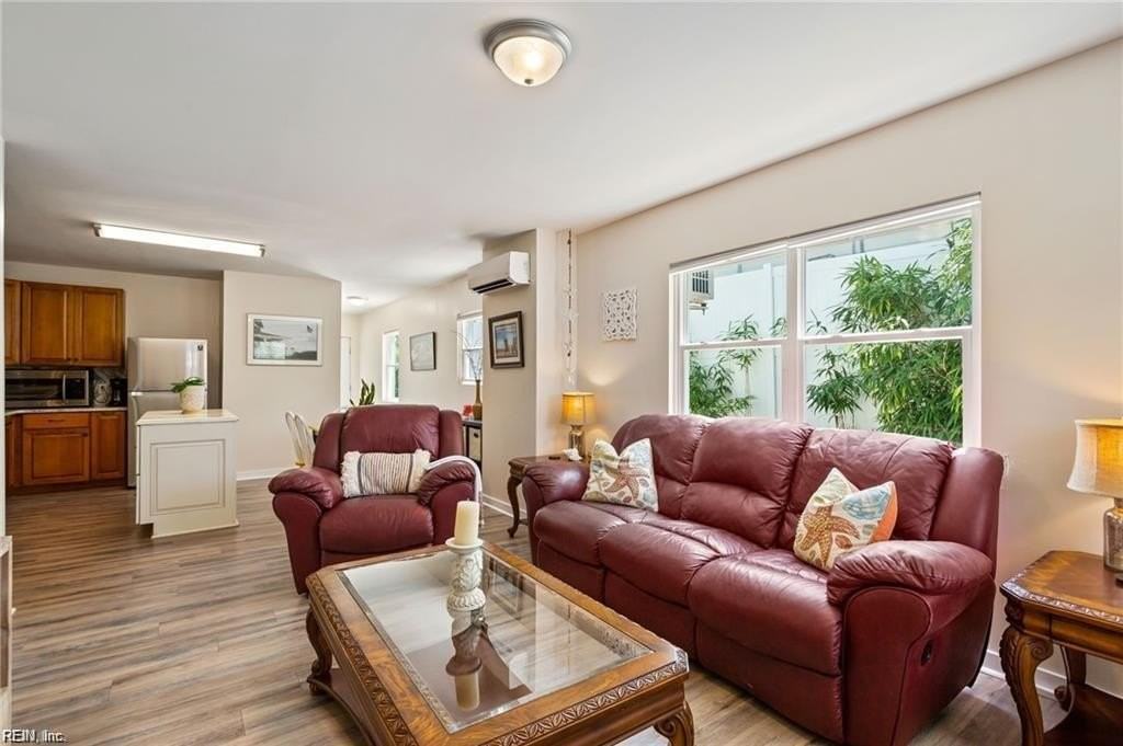 2565 Shore Dr #A - Photo 3 of 25