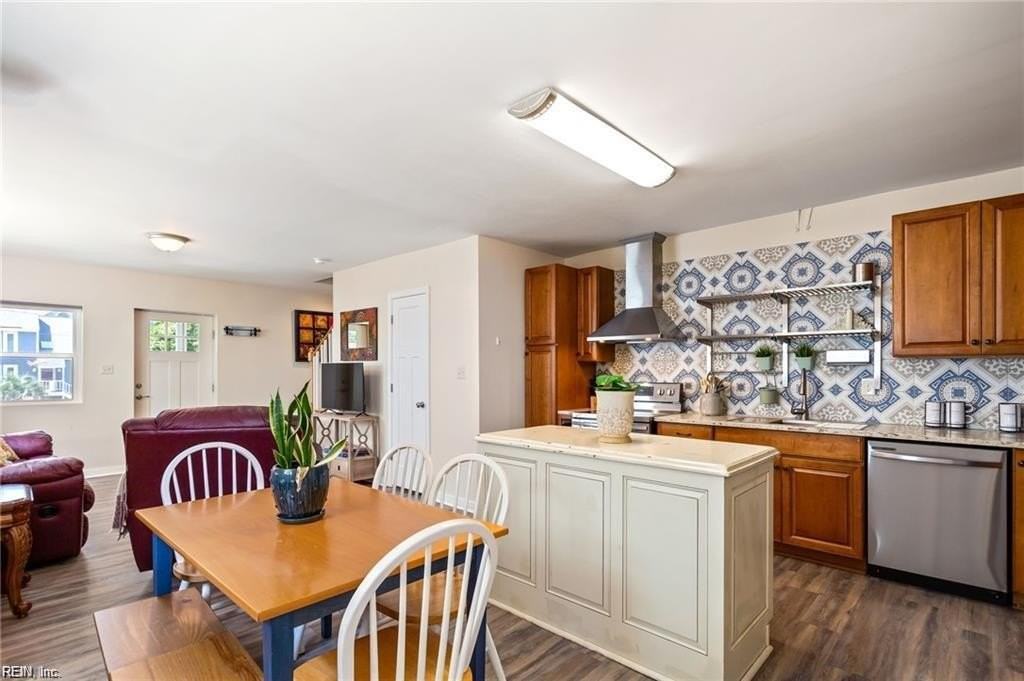 2565 Shore Dr #A - Photo 6 of 25