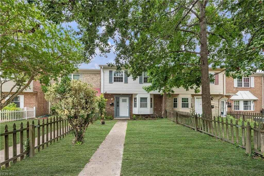 817 Biltmore Dr - Photo 2 of 38