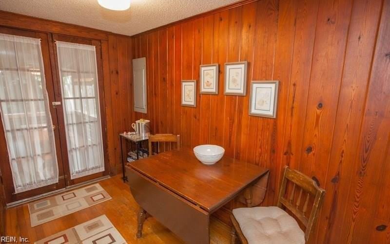 210 66th St - Photo 4 of 14