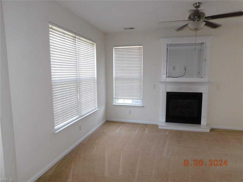 2381 Wessington Dr - Photo 2 of 18