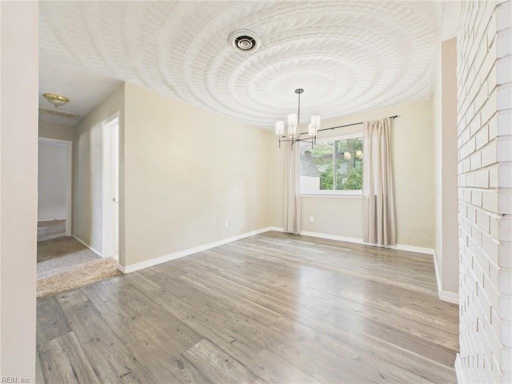 3237 Bow Creek Blvd - Photo 7 of 35