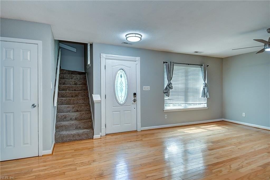 4924 Denny Dr - Photo 3 of 24