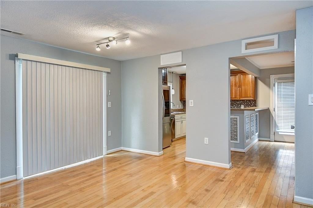 4924 Denny Dr - Photo 5 of 24
