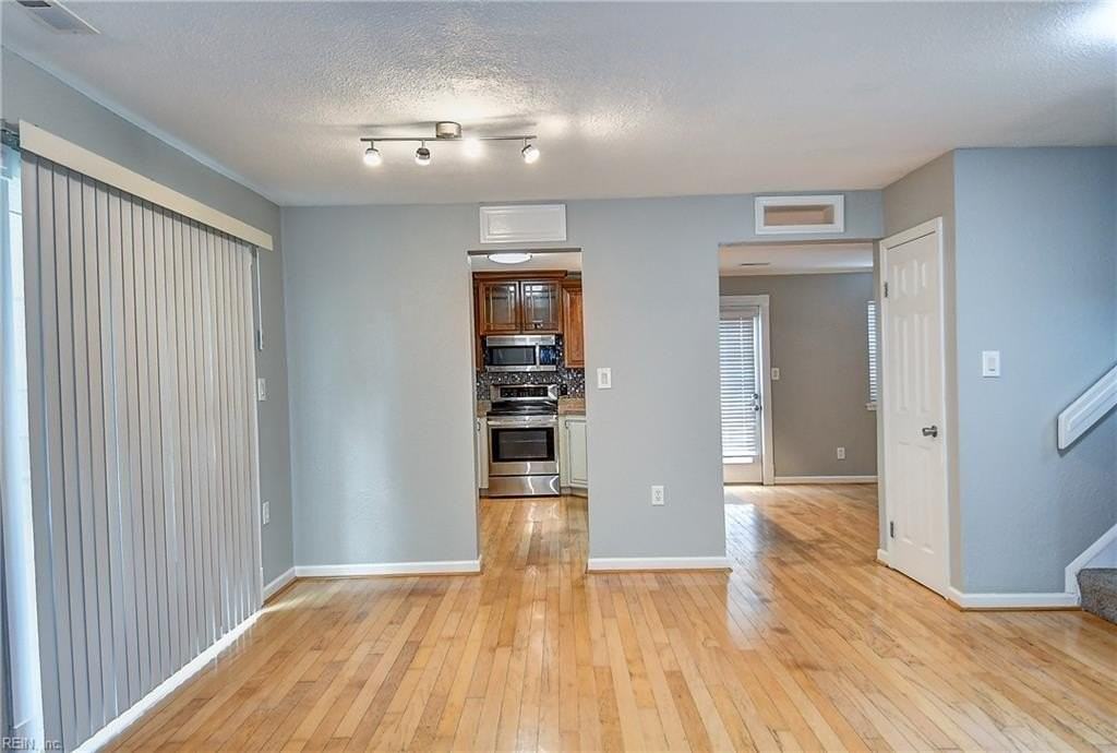 4924 Denny Dr - Photo 6 of 24