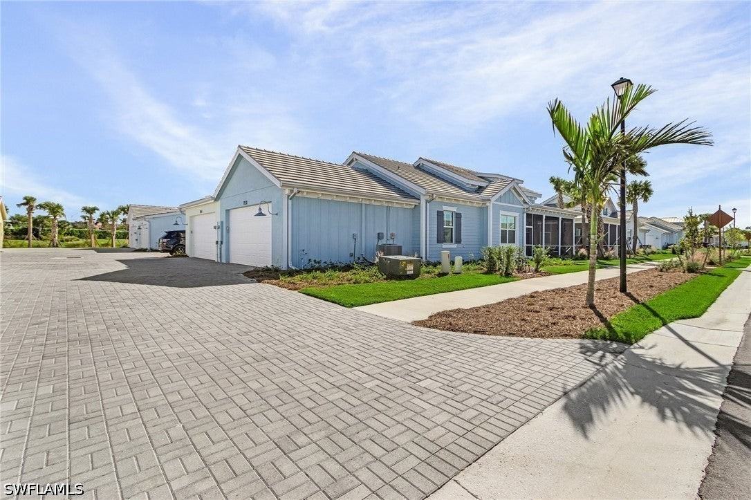 7034 Saona Ct - Photo 5 of 28