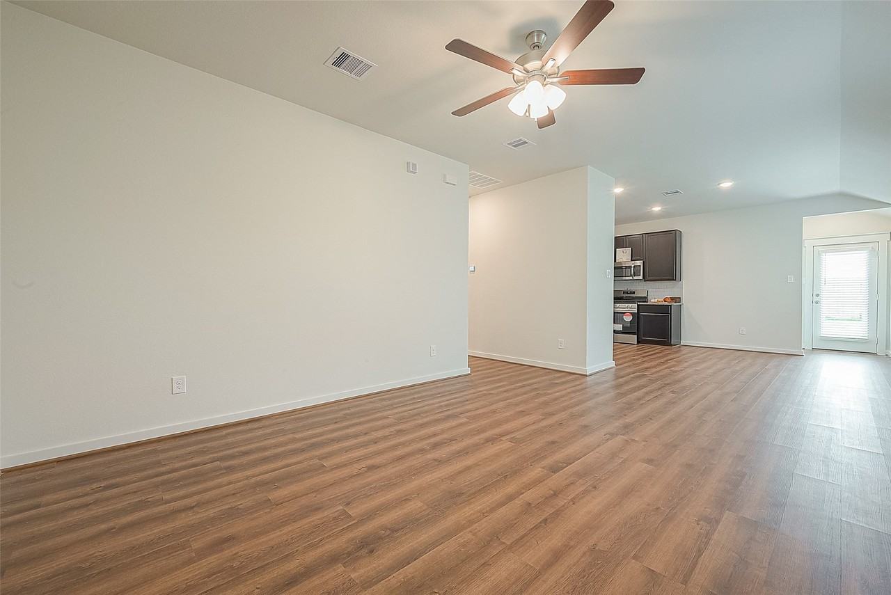 7538 Coral Terrace Dr - Photo 2 of 43