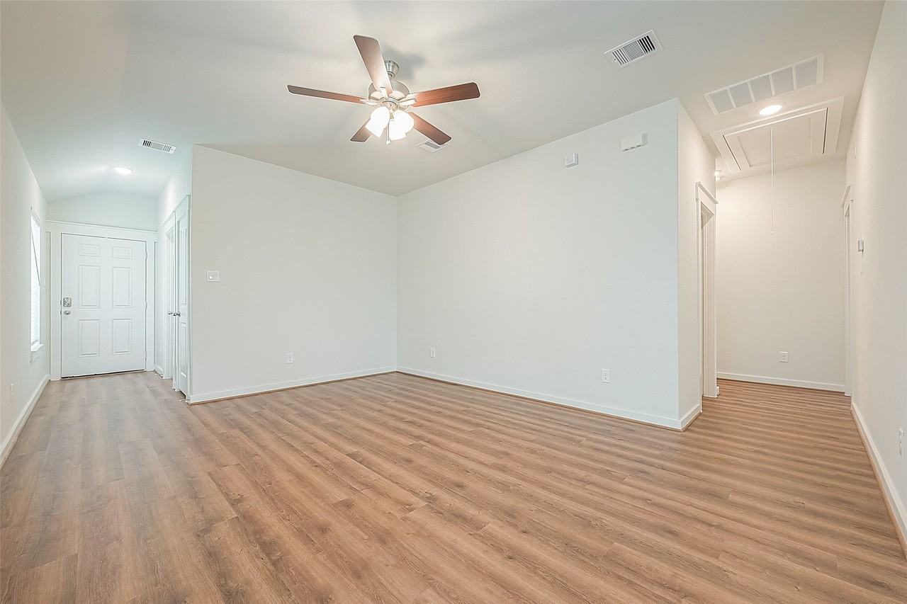 7538 Coral Terrace Dr - Photo 4 of 43