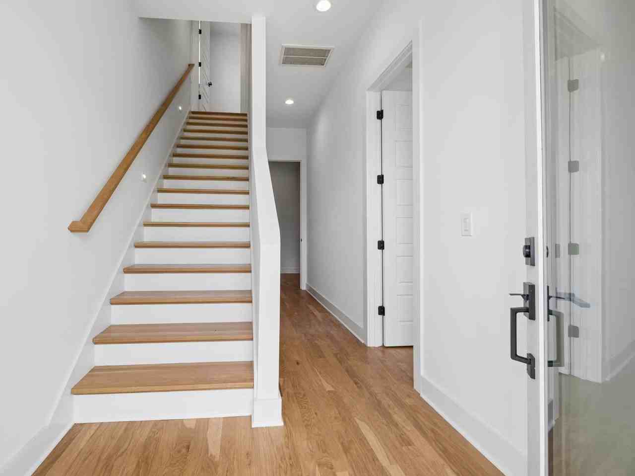 2225 Herman St - Photo 2 of 35