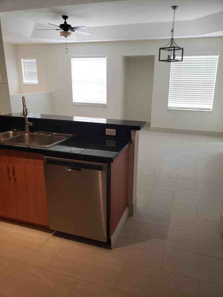 1101 Belmont Pl #1101 - Photo 3 of 24