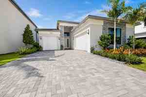 featured image of 9597 Regal Palm Ct