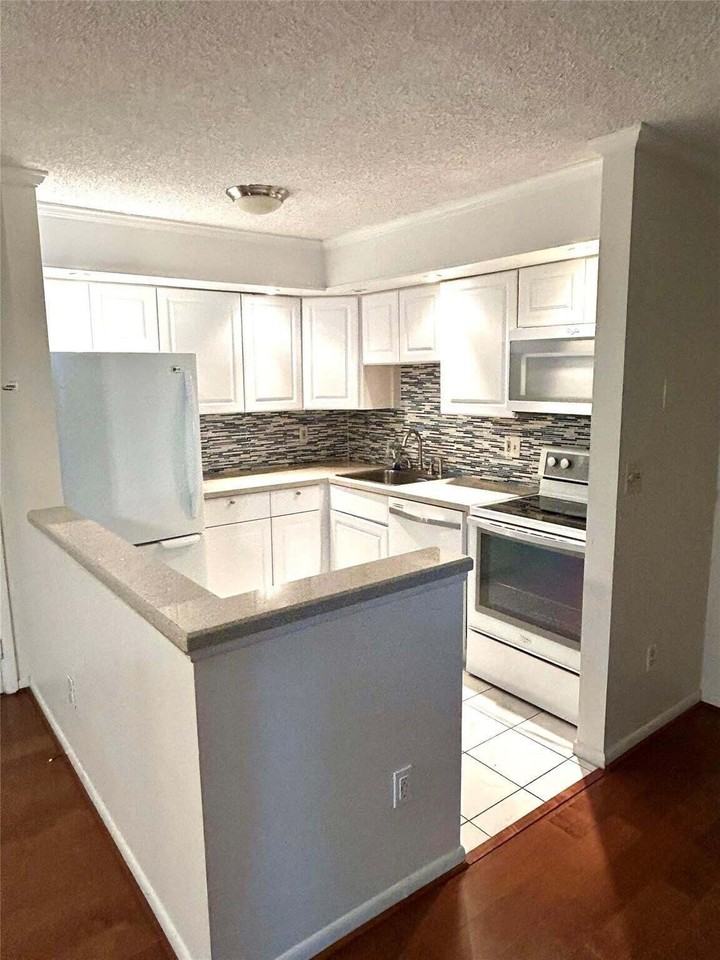 10429 E Clairmont Cir #108 - Photo 3 of 8