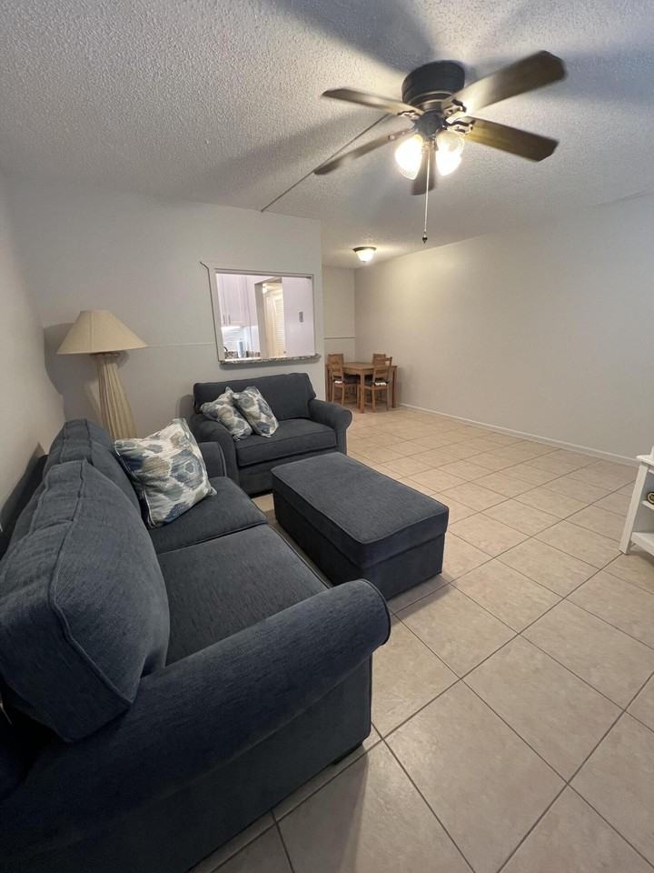 31 Westbury B #31 - Photo 3 of 13