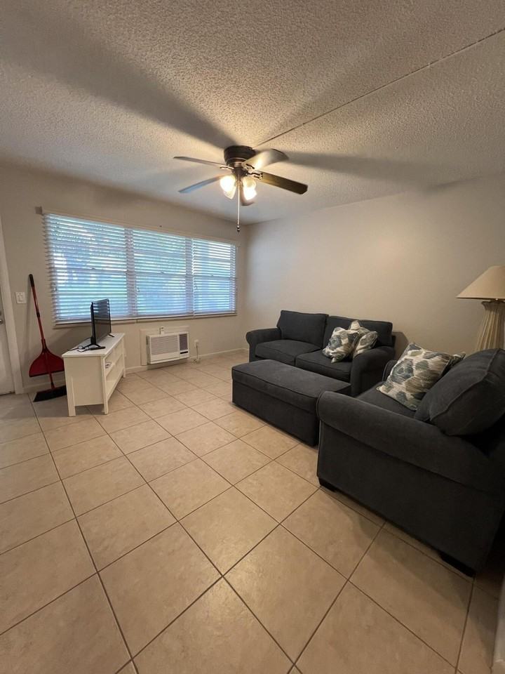 31 Westbury B #31 - Photo 5 of 13