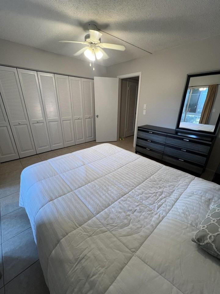31 Westbury B #31 - Photo 7 of 13