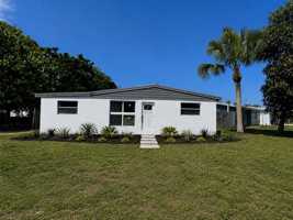 featured image of 4181 Winchester Ln