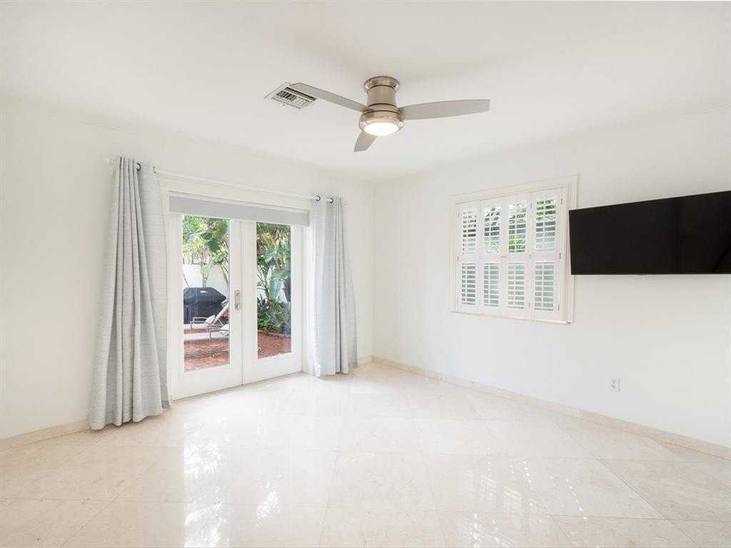 1225 Ne 16th Ter - Photo 7 of 15