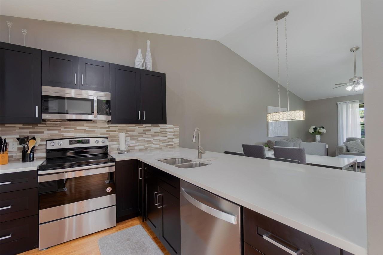 13115 Belhaven Ct #27 - Photo 6 of 27